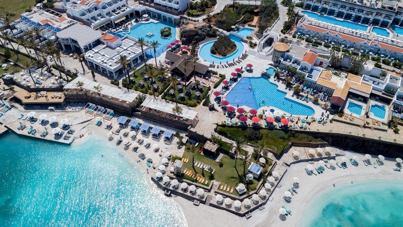 Radisson Blu Beach Resort. Photo: Booking.com